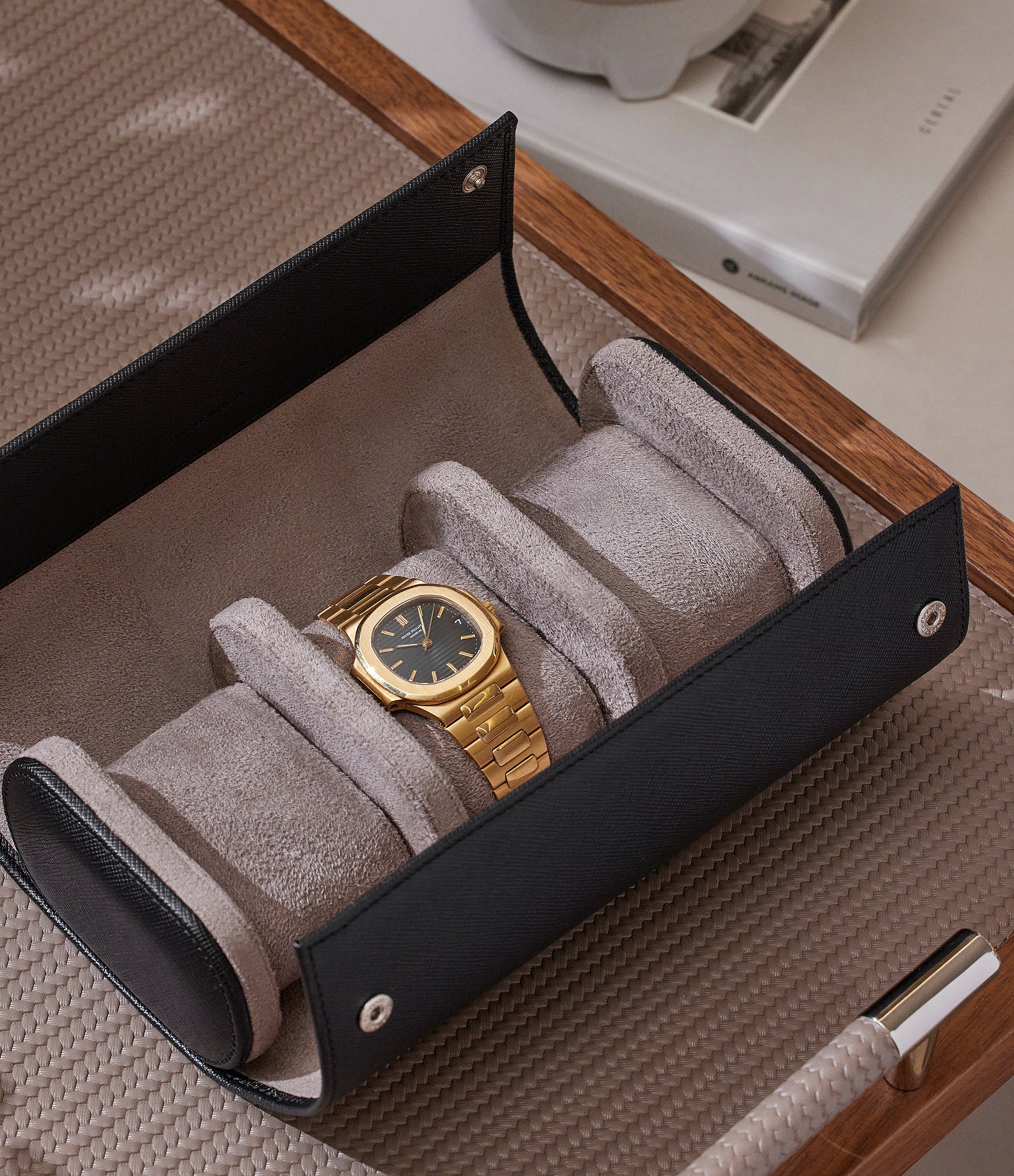 Watch Roll: A Stylish and Functional Accessory for Your Timepieces